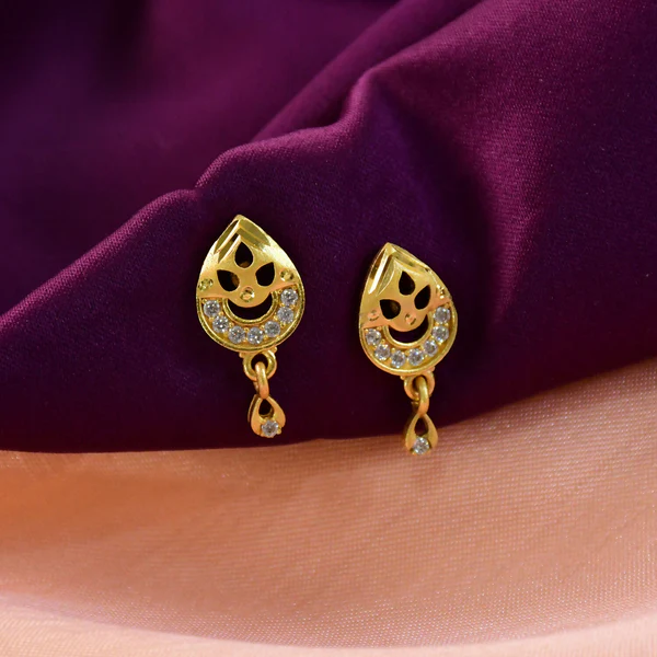 Leaf Pattern Drop Earrings with Shimmering Stone Work