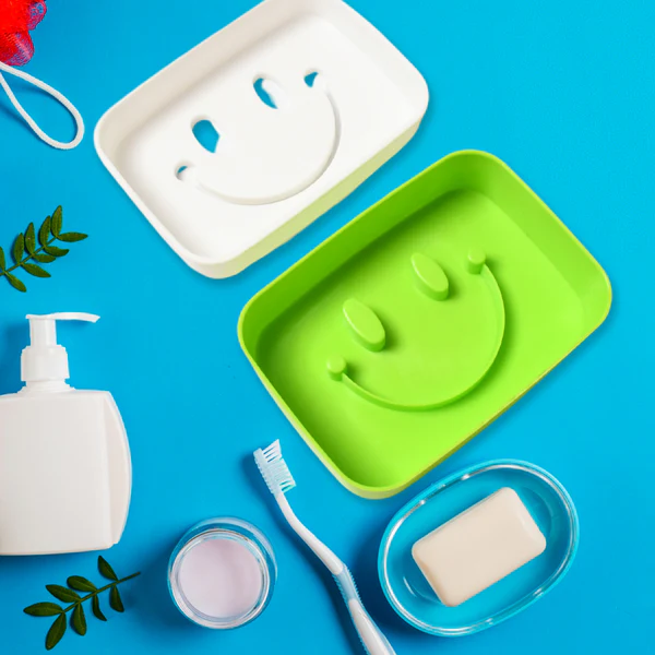 Portable Travel Soap Dish Box – Cute Cartoon Smile Face Draining Container